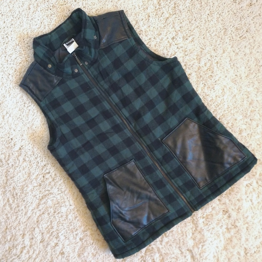 SALE Cruel green plaid vest